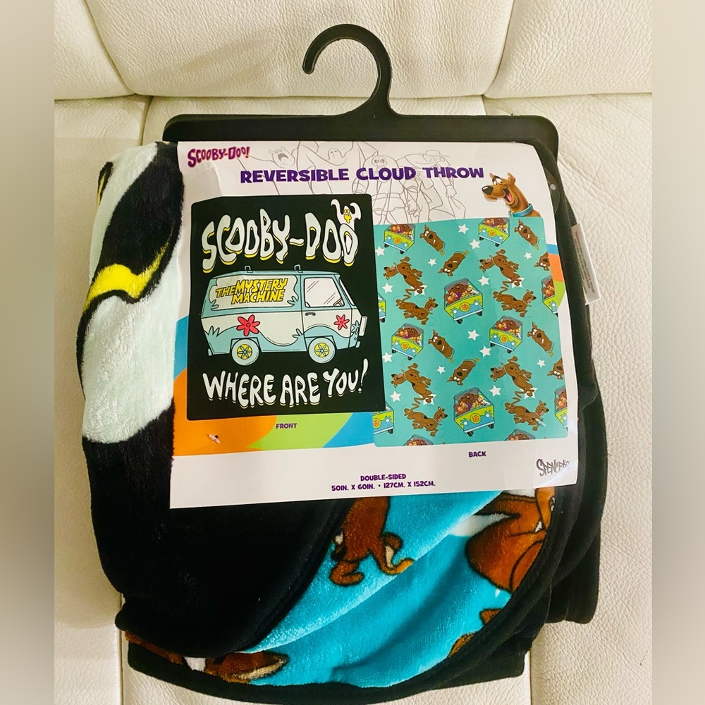 Scooby-Doo Reversible Cloud Throw Blanket